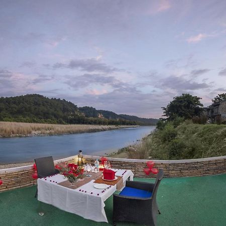Club Mahindra Corbett Hotel Dhikuli Buitenkant foto