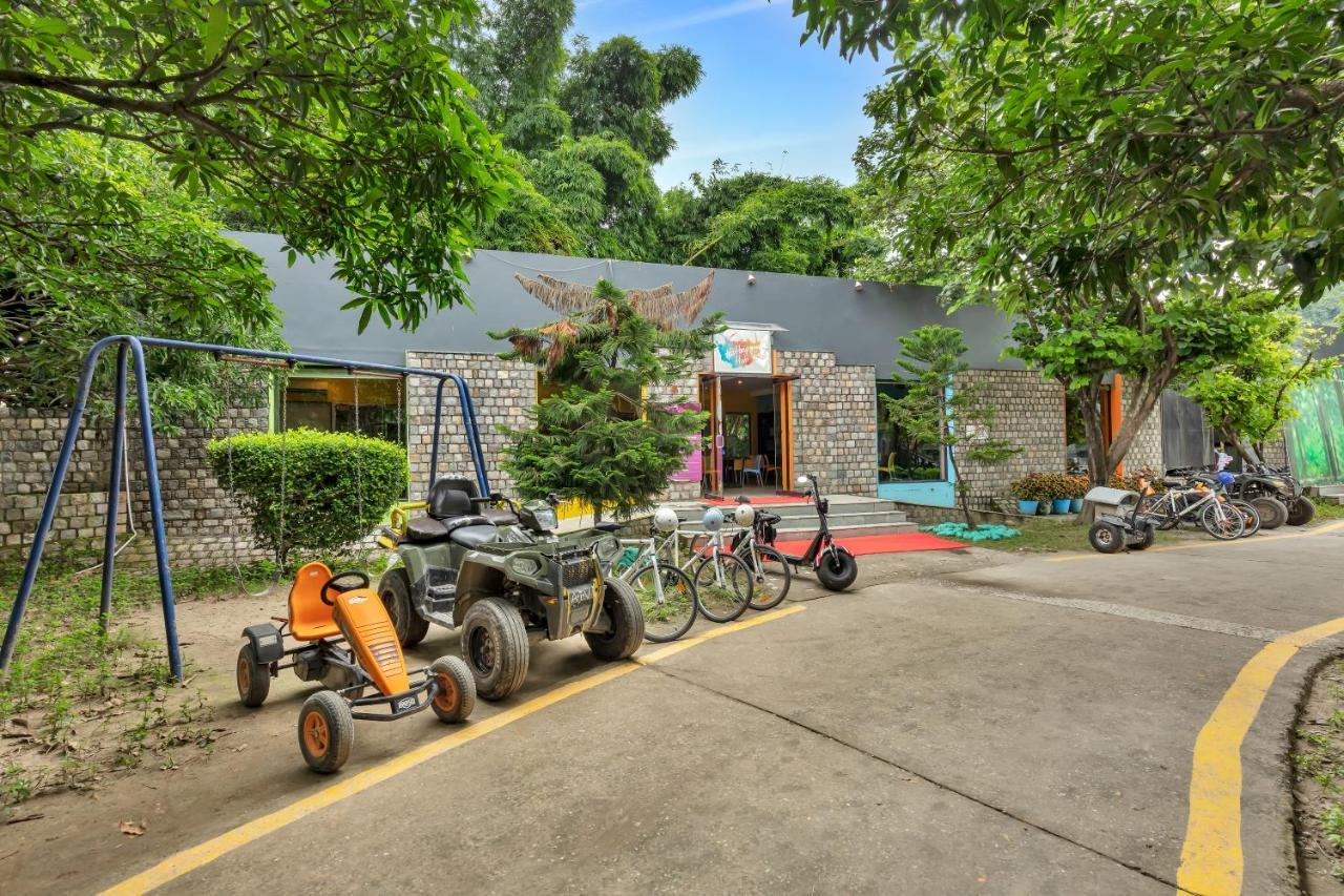 Club Mahindra Corbett Hotel Dhikuli Buitenkant foto