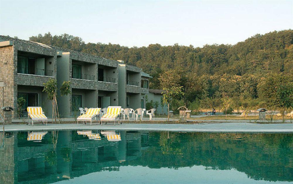Club Mahindra Corbett Hotel Dhikuli Buitenkant foto