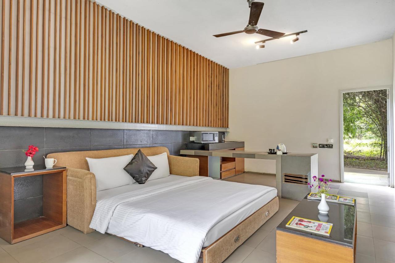 Club Mahindra Corbett Hotel Dhikuli Buitenkant foto